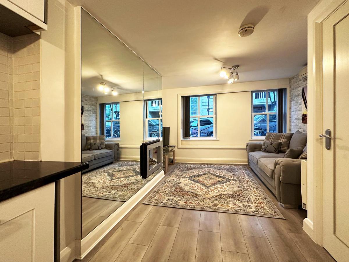 Chic Apartment In Mayfair Londres Extérieur photo