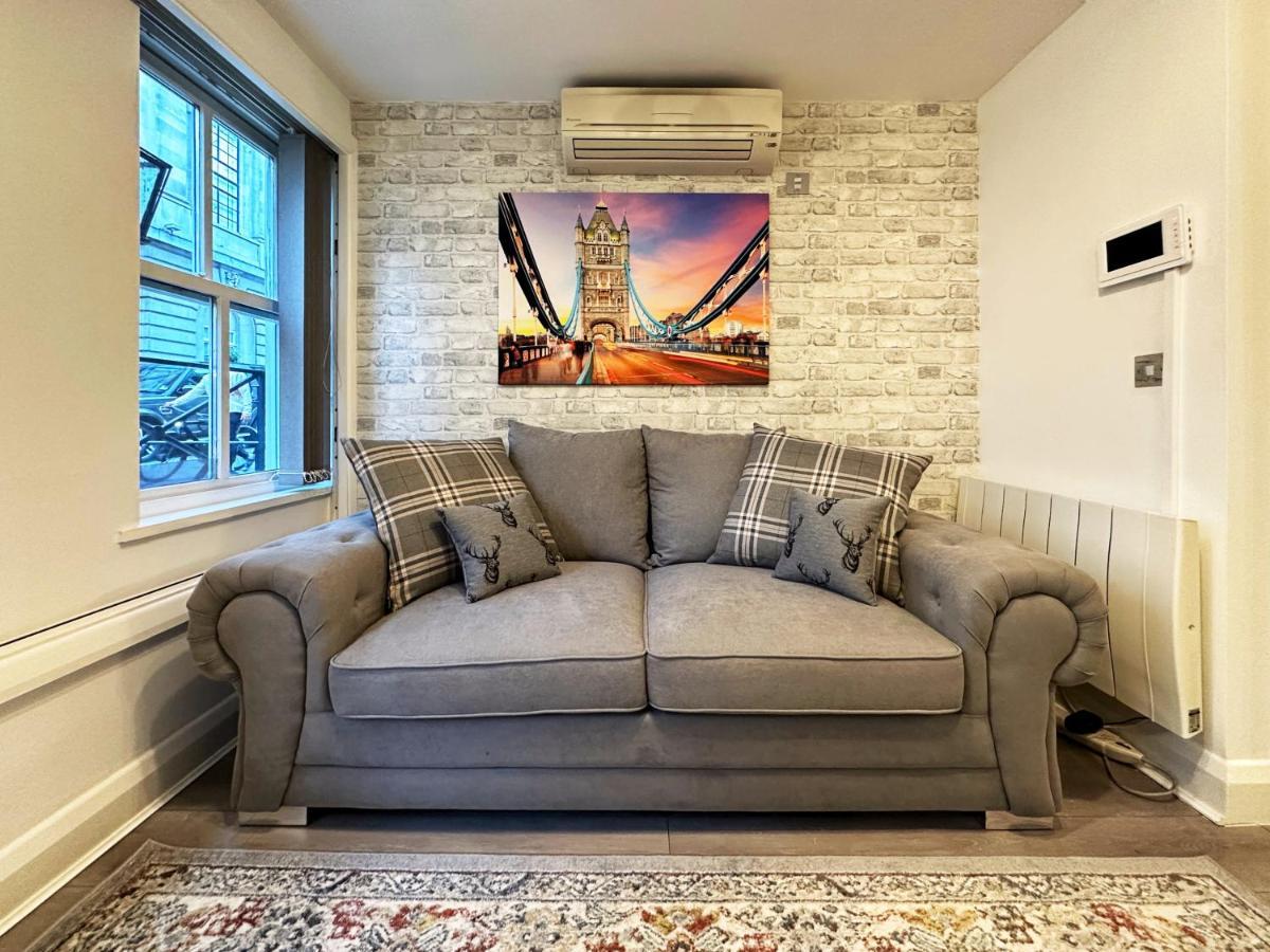 Chic Apartment In Mayfair Londres Extérieur photo